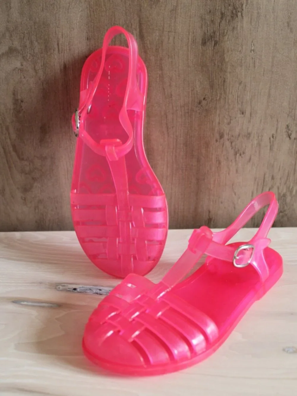 Girl's size 12 Hot Pink Old Navy Jelly Sandals Good Condition